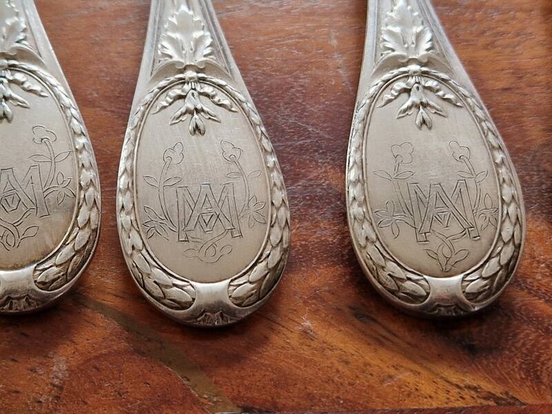 Christofle - Set of 12 dessert forks model Trianon in metal