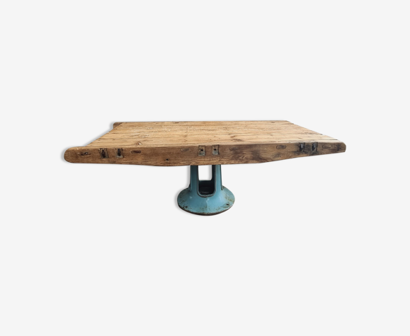 Table à manger XXL sur pied de machine industrielle