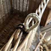 Panière en osier avec couvercle convexe