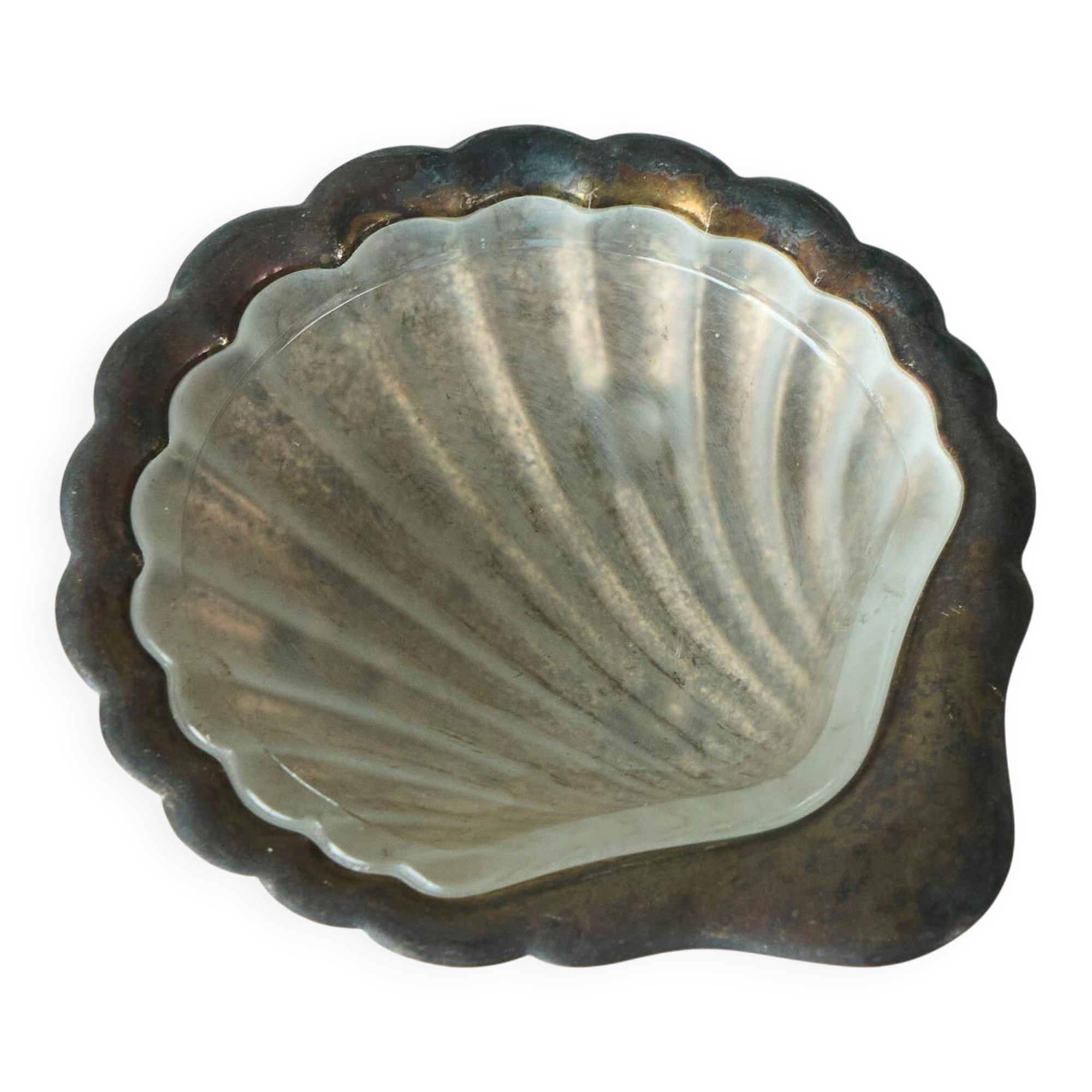 Art Deco Shell Pocket Bowl in Patinated Silver and Satin Glass from the 1930s
