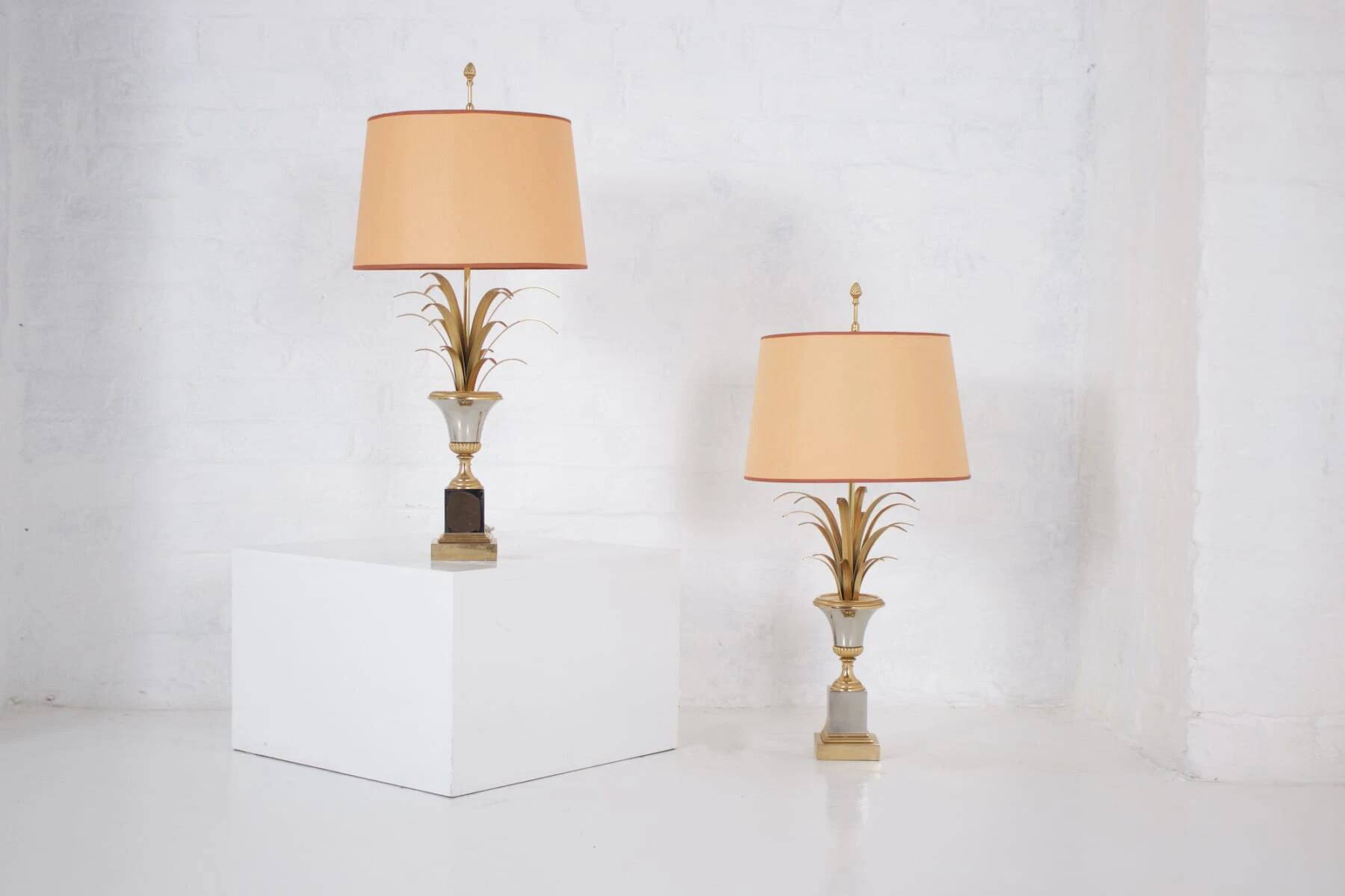 Paire de lampes Médicis style Maison Jansen.