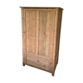 Armoire de type bonnetière