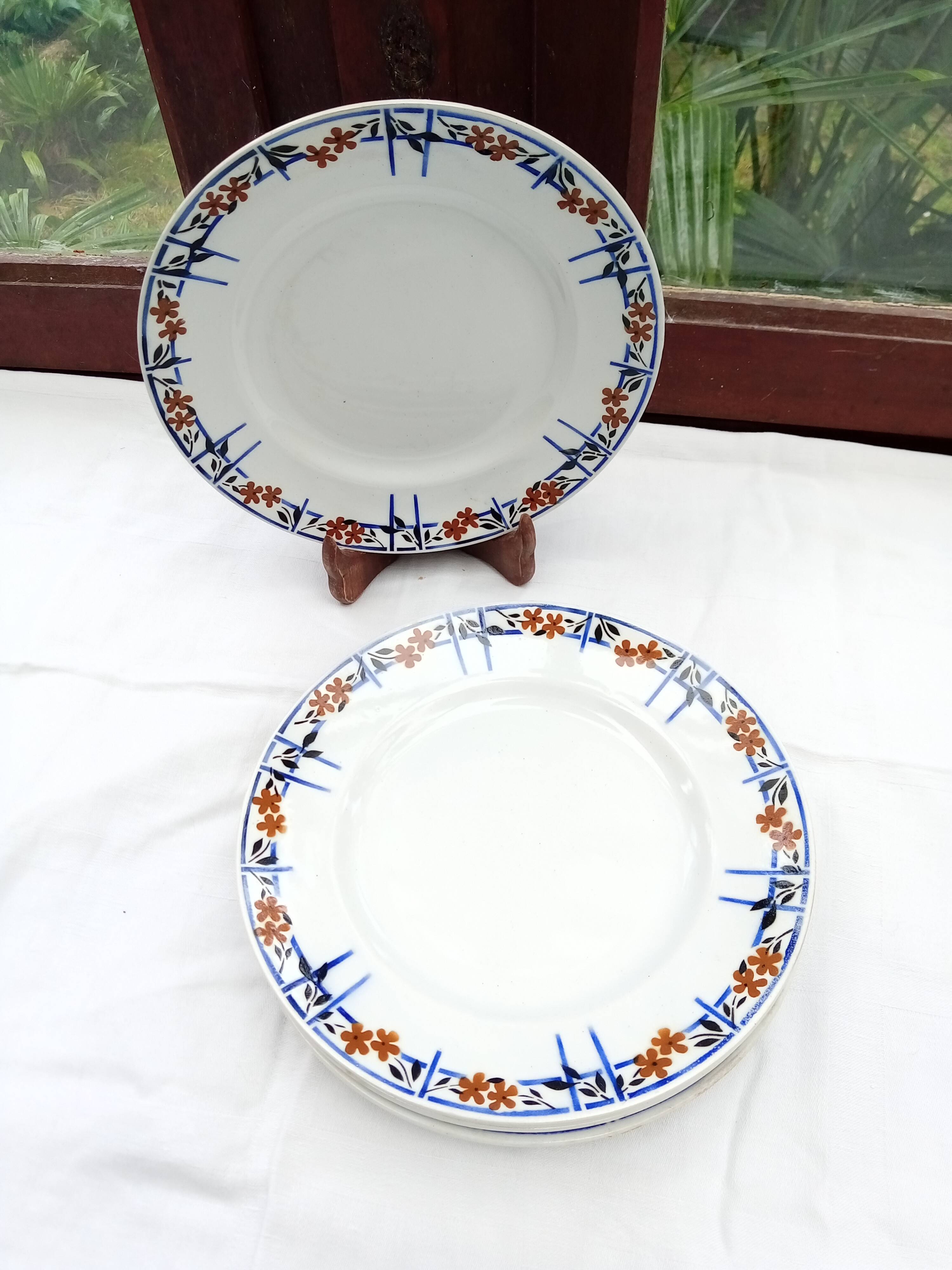 6 old Moulin des loups flat plates