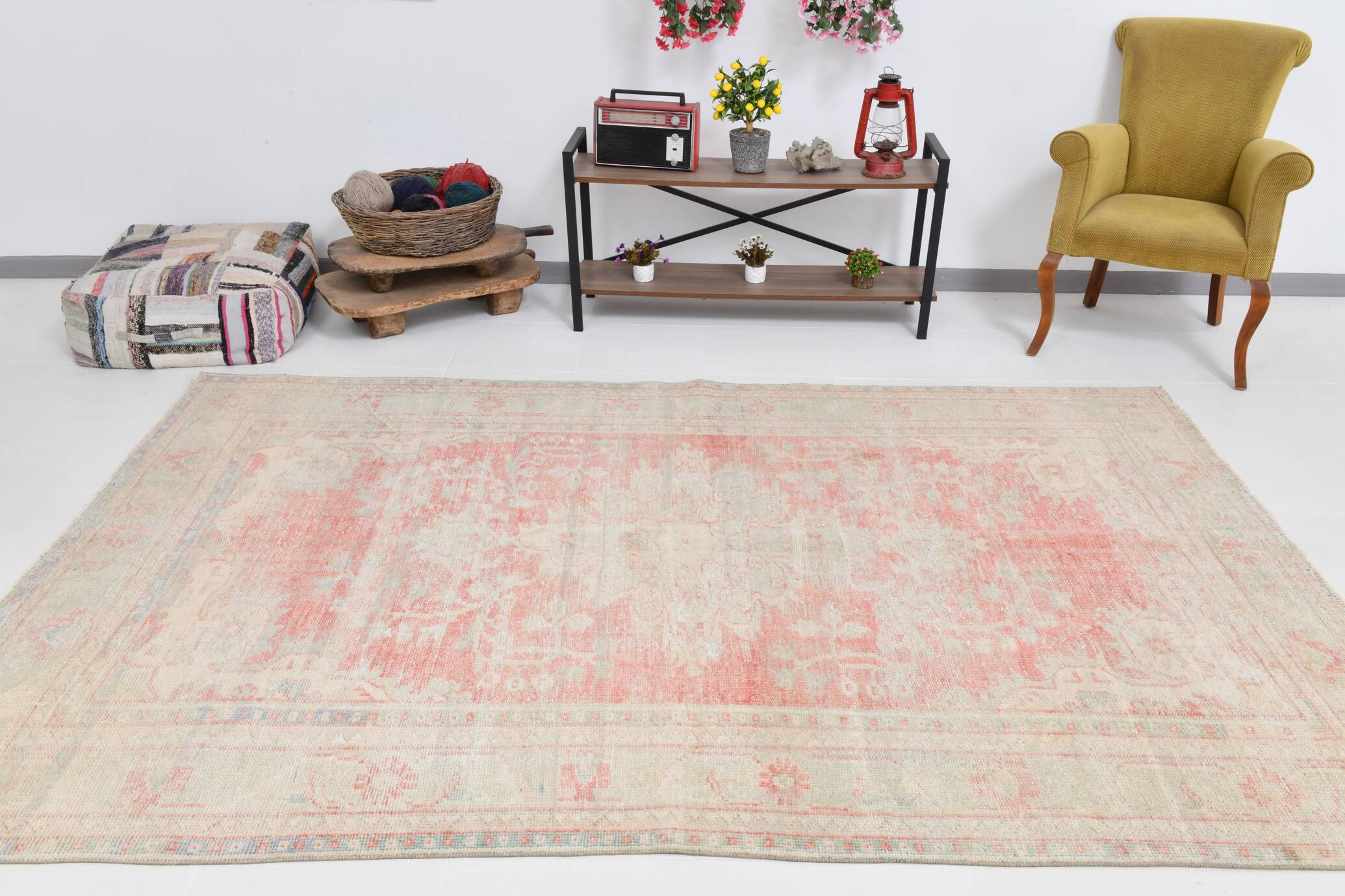6x9 Pale Red & Beige Vintage Rug