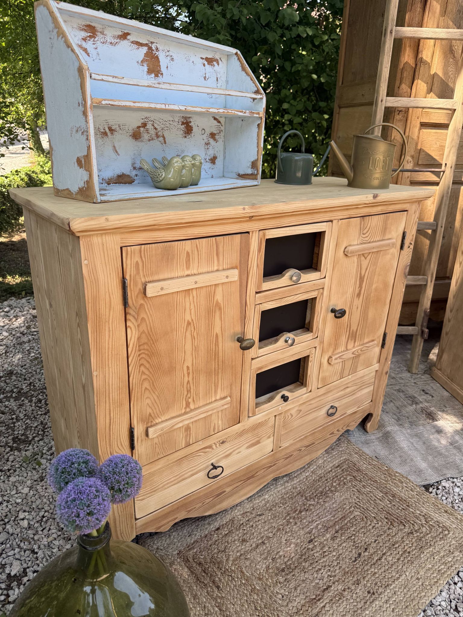Meuble de rangement / Buffet pin massif