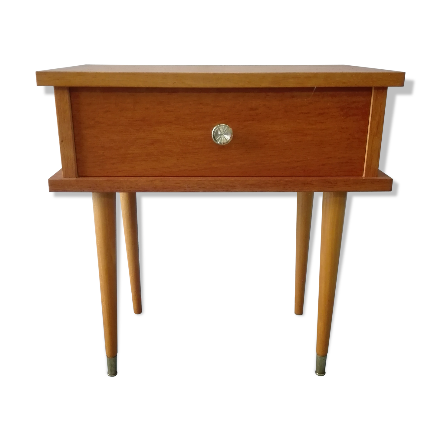 Bedside compass feet