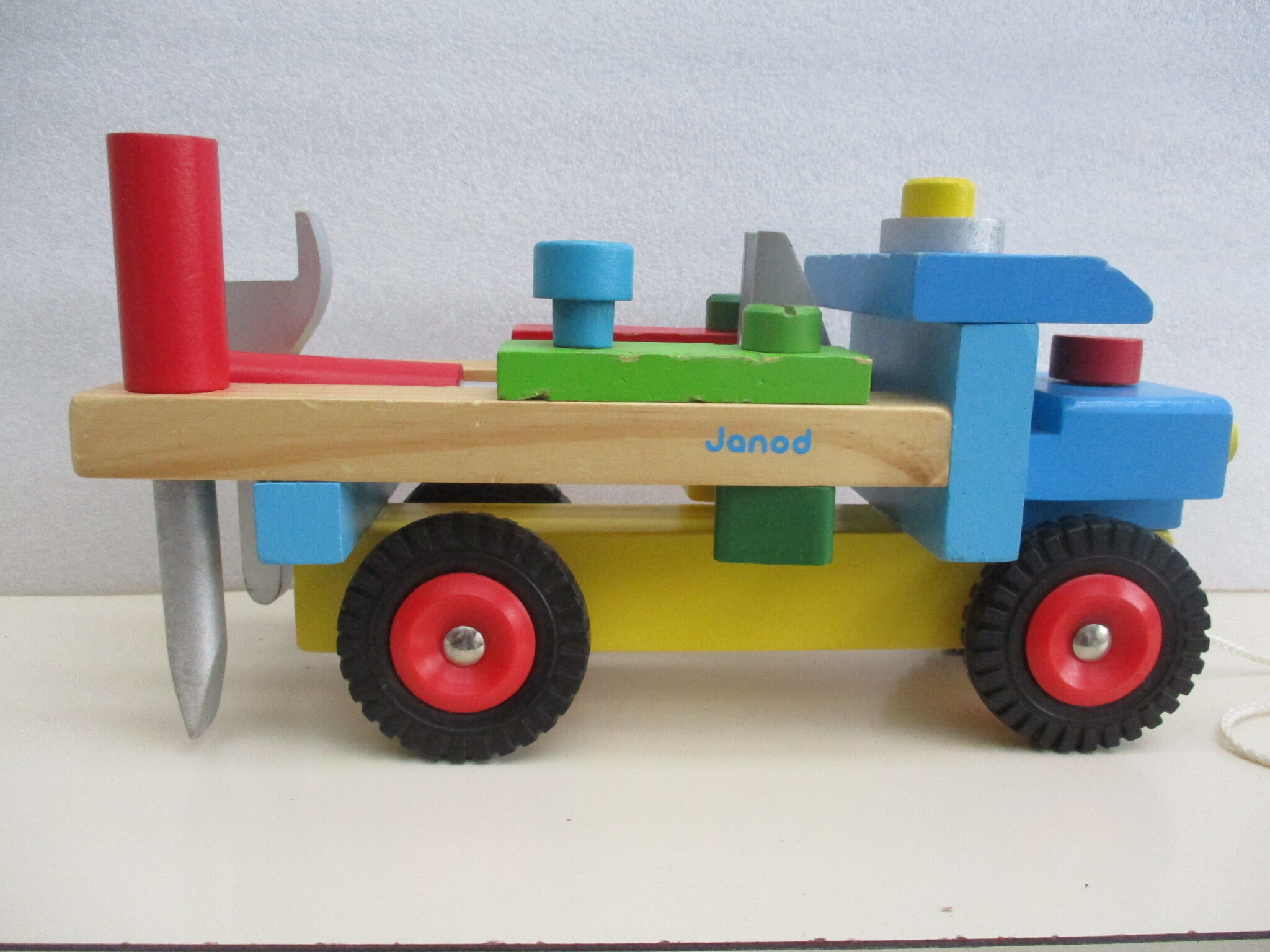 DIY truck removable and to pull