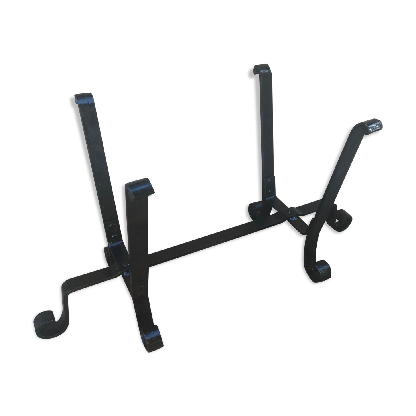 Ancient cast iron log carrier
