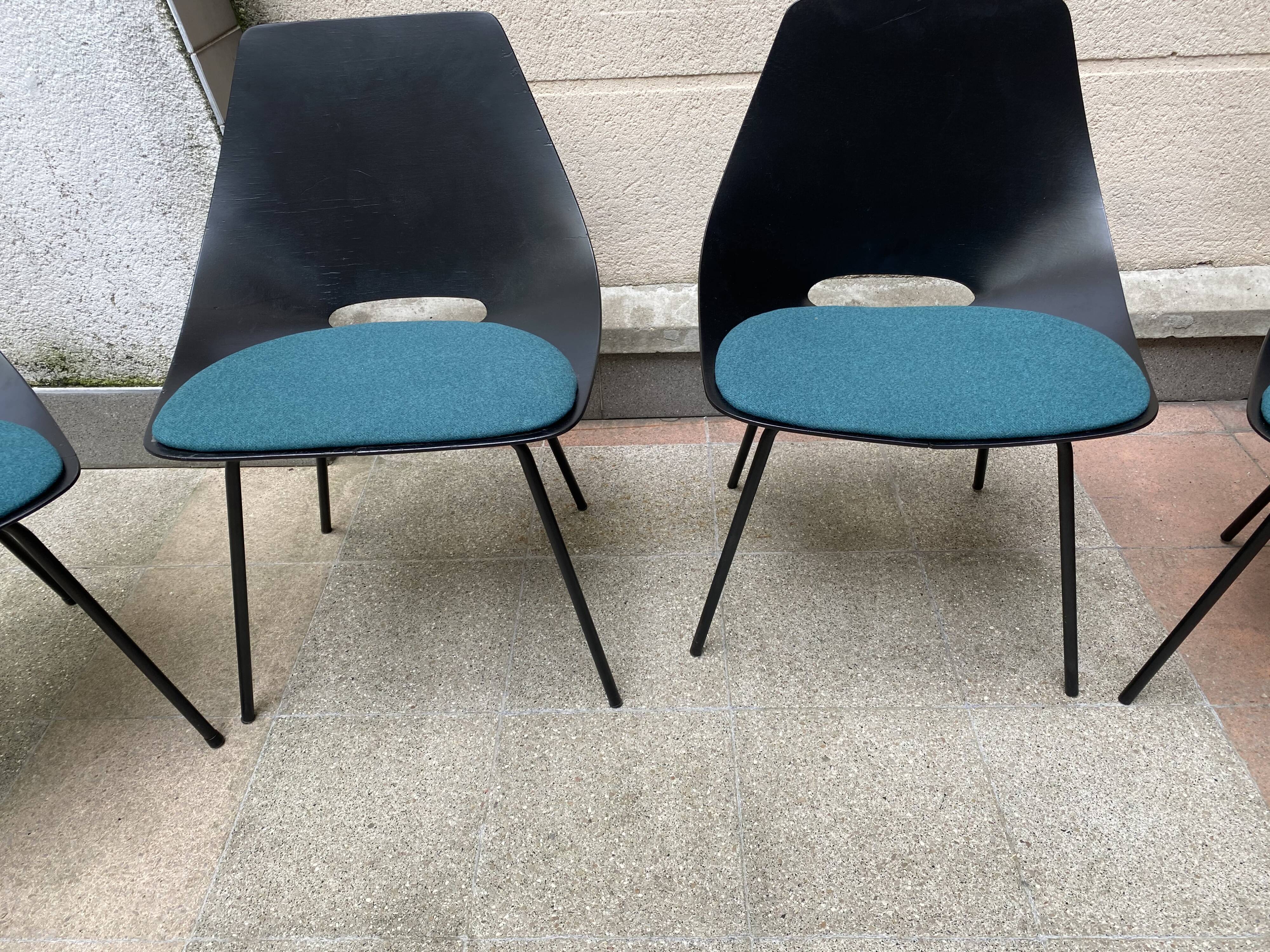 Series of 4 chair "Tonneau" by Pierre Guariche for Steiner
