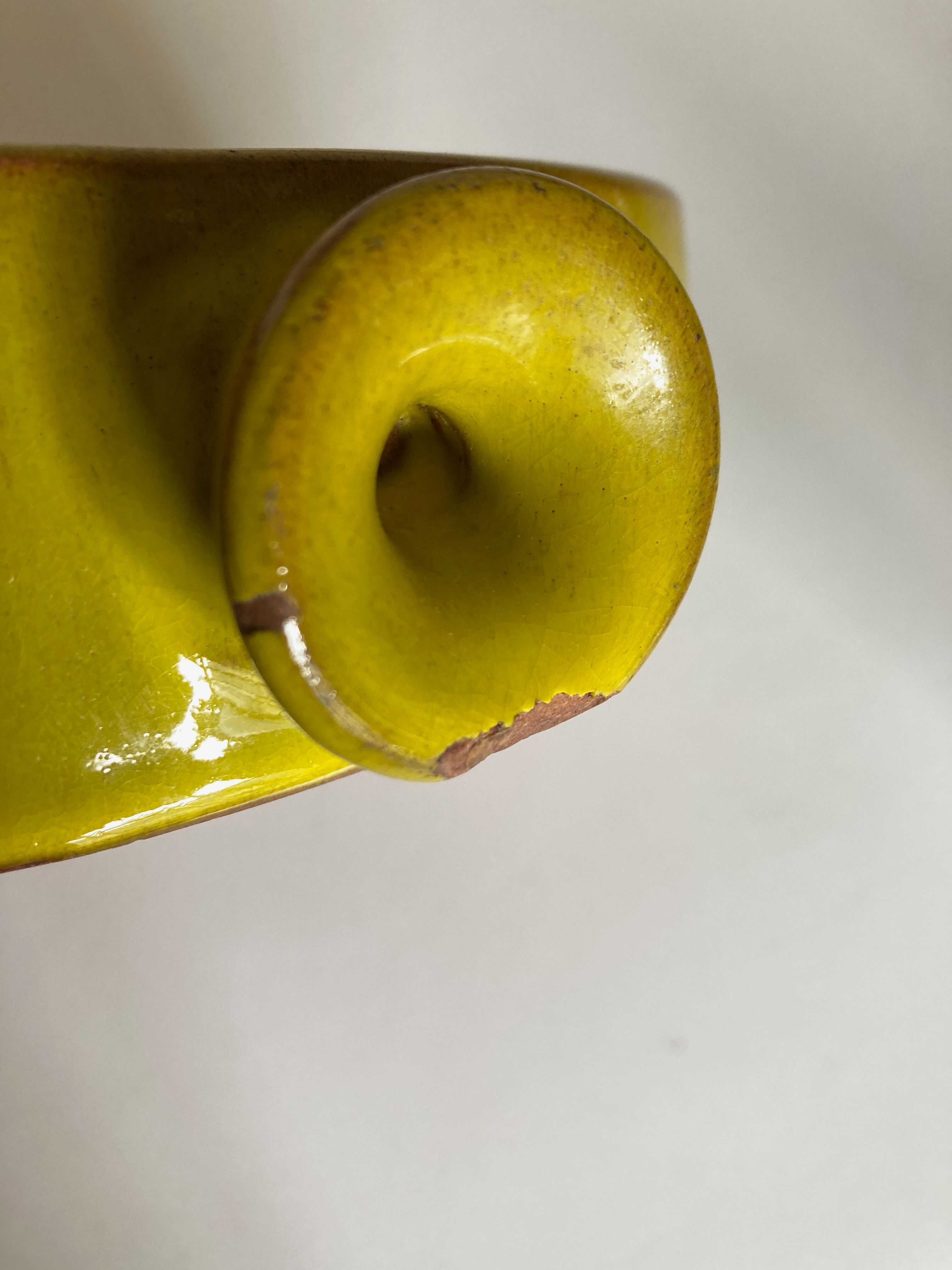 Modernist centerpiece in glazed clay 1970