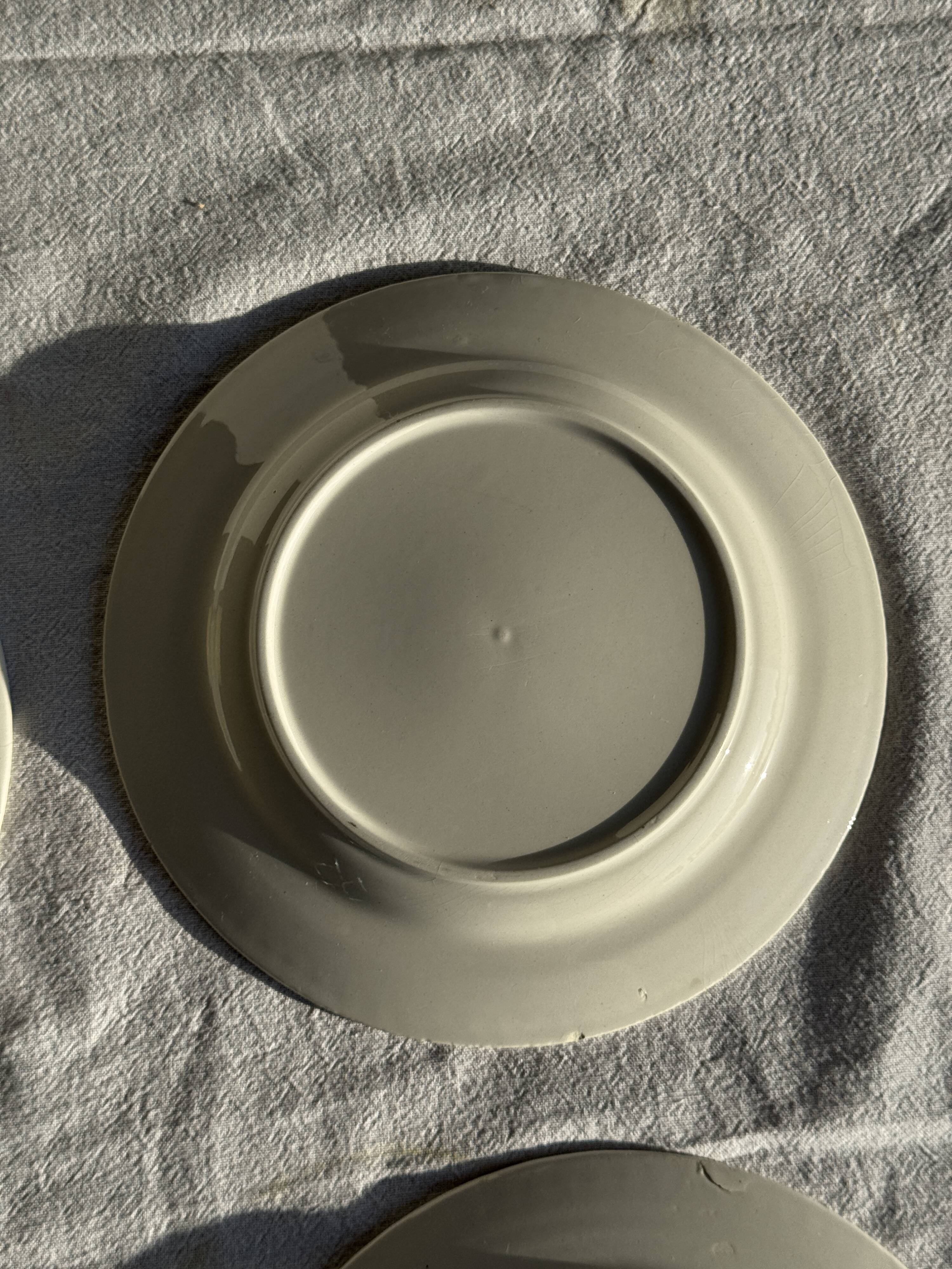 Set of 4 small white earthenware dessert plates D20