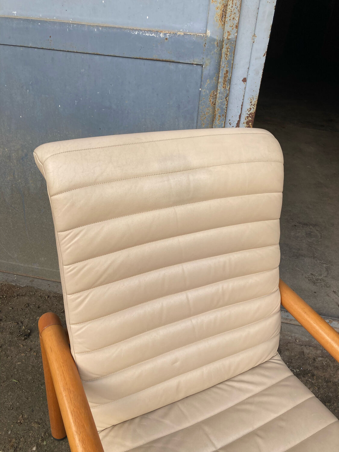 80s cream leather armchair Flàttoto