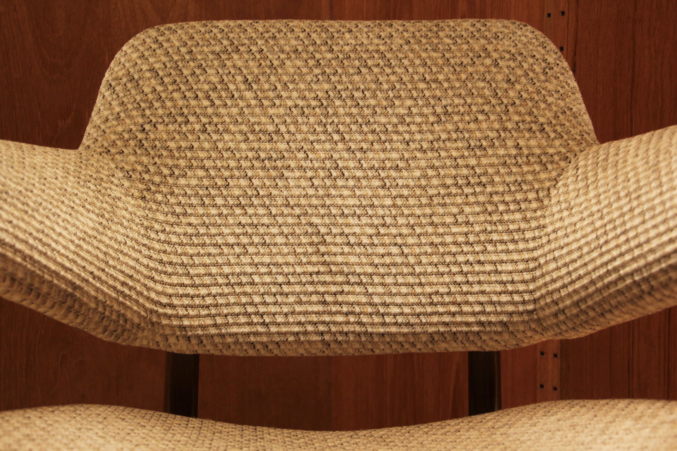 Fauteuil par Louis Van Teeffelen par WéBé
