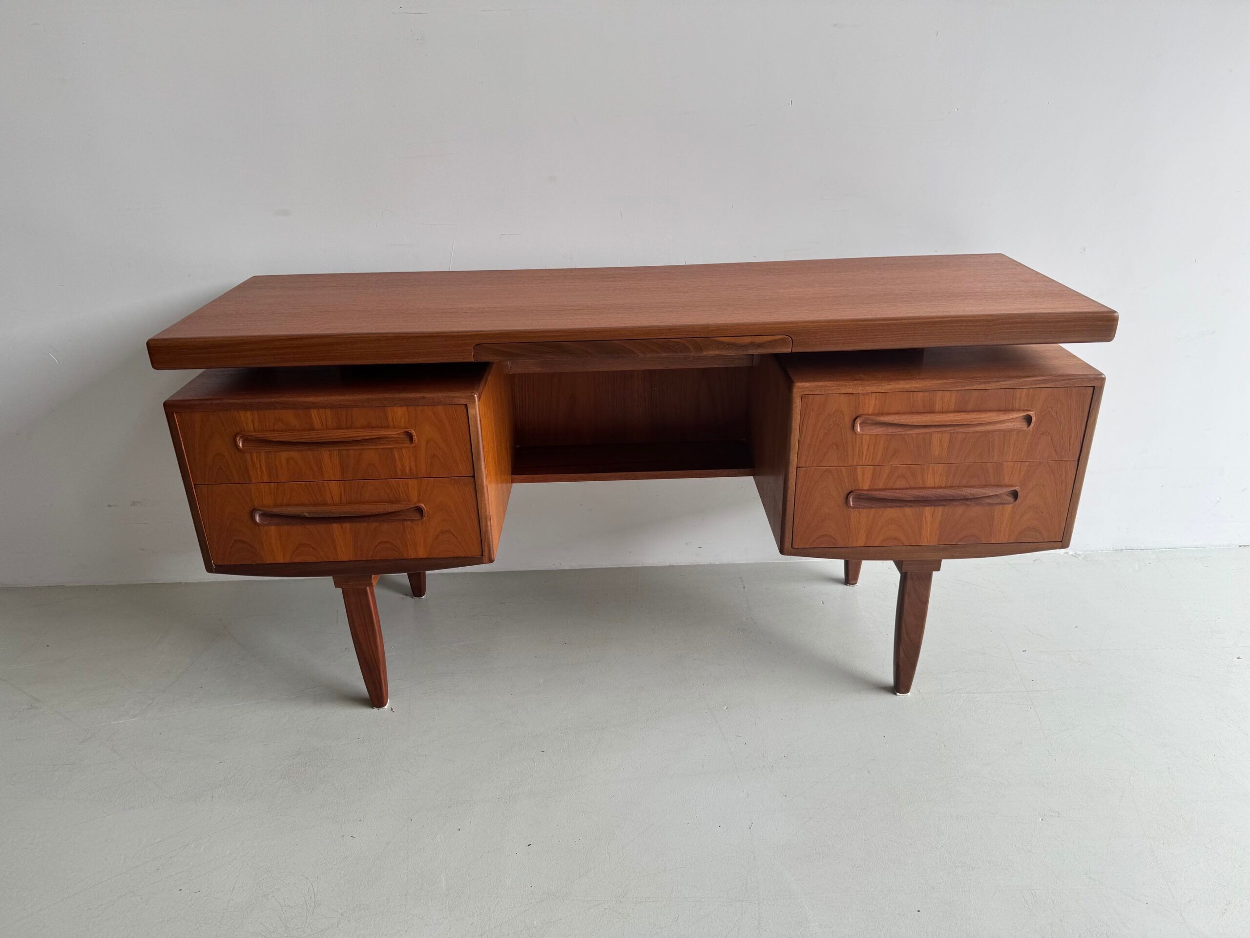 Vintage desk G-Plan by V.Wilkins.