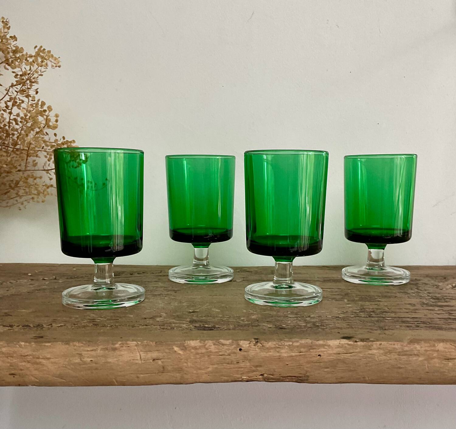 4 small green LUMINARC “Sweden” glasses