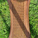 Pedestal table