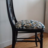 Set of chairs