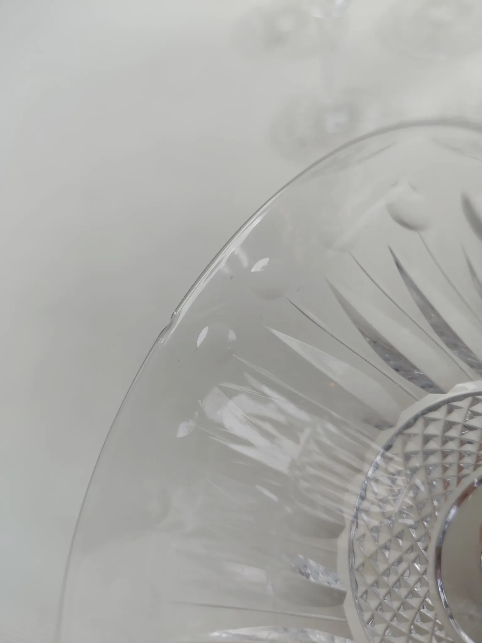 10 verres en cristal de Saint Louis, modèle tommy.15 cm.