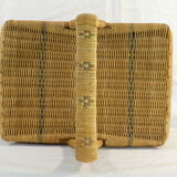 Former PIQUE-NIQUE basket has double-beating wicker