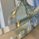 Vintage oval decorative mirror with beveled and chiseled effect