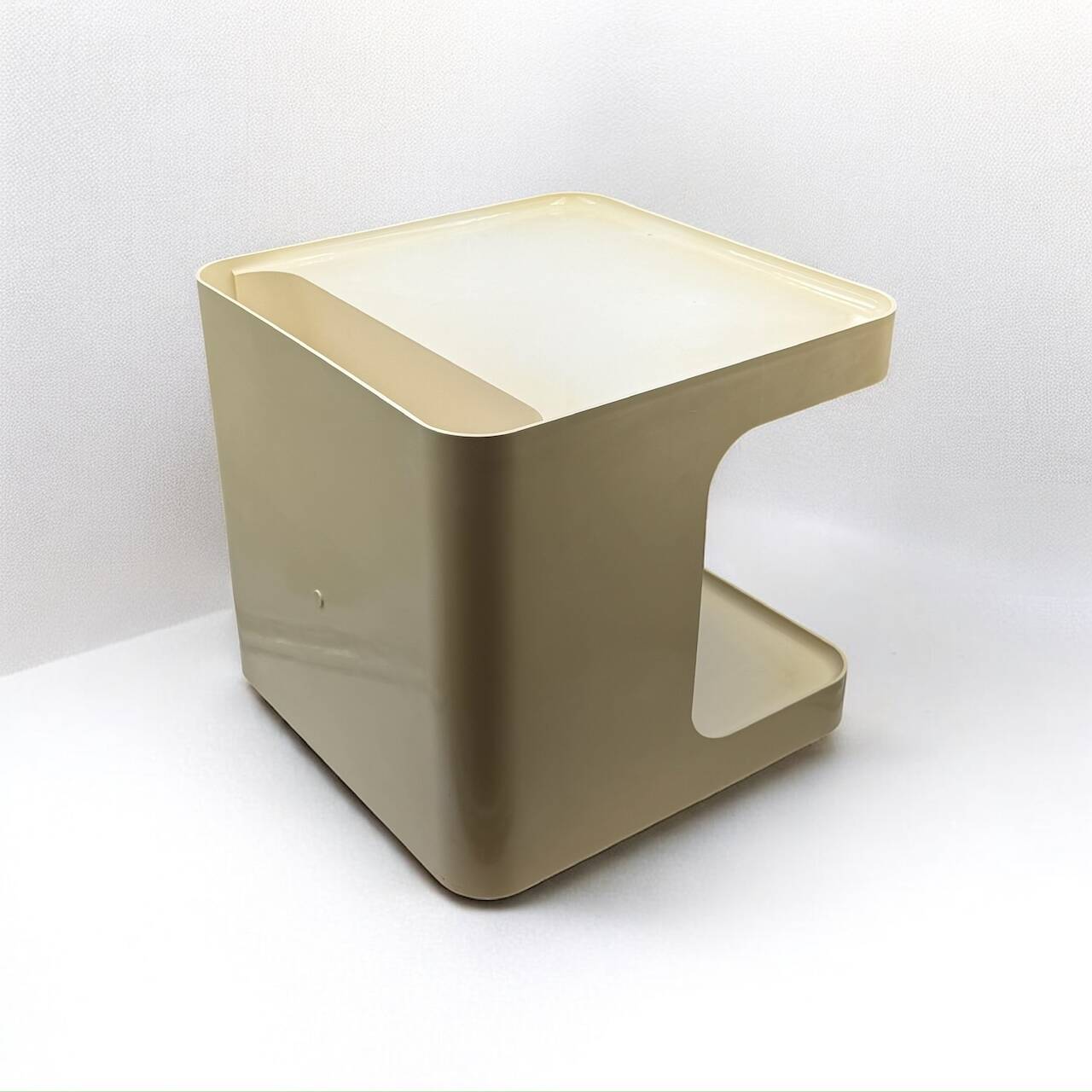 Rolling Bar Cart in Beige Plastic by Marcello Siard for Longato, Italy, 1970