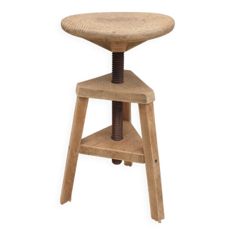 Watchmaker's stool with oak screw