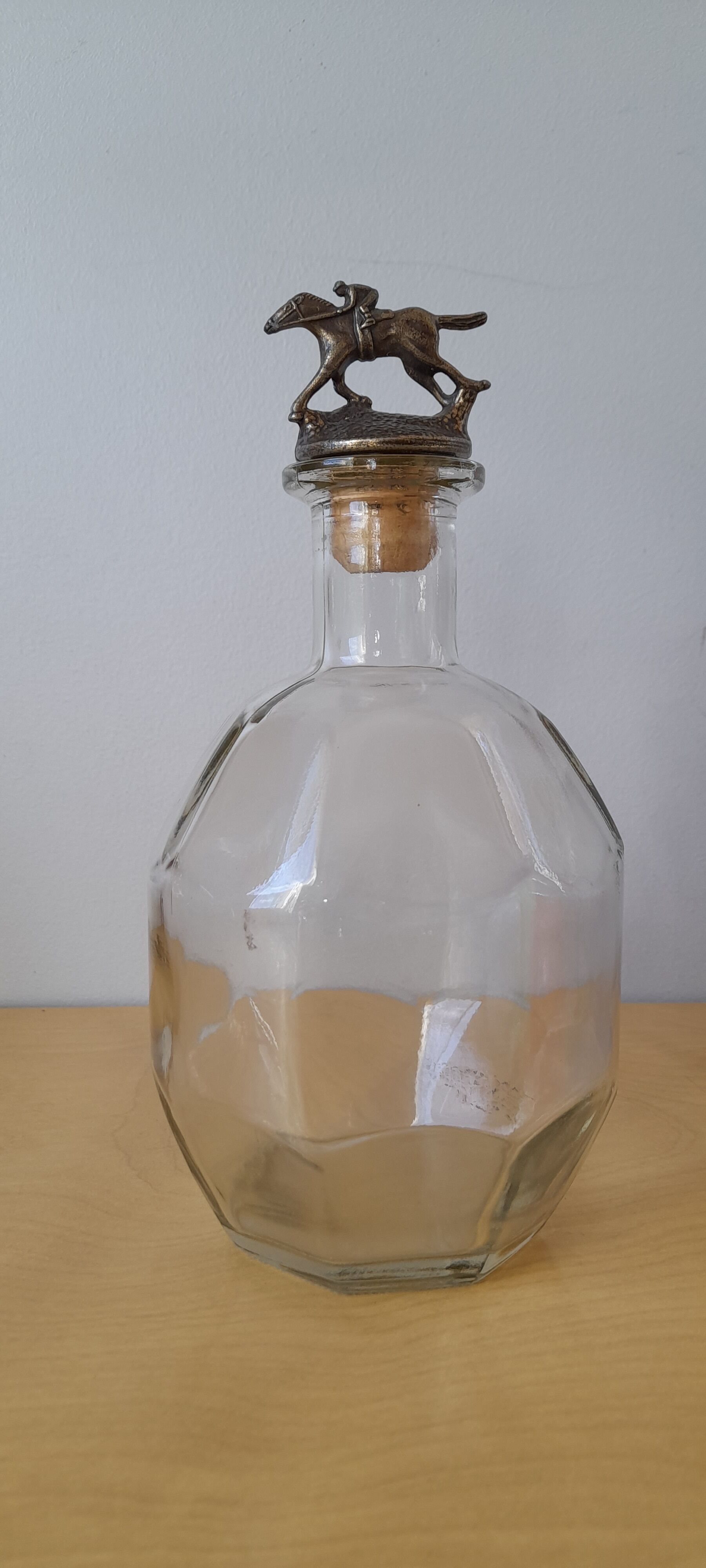 Bouteille grenade,bouchon cheval et cavalier