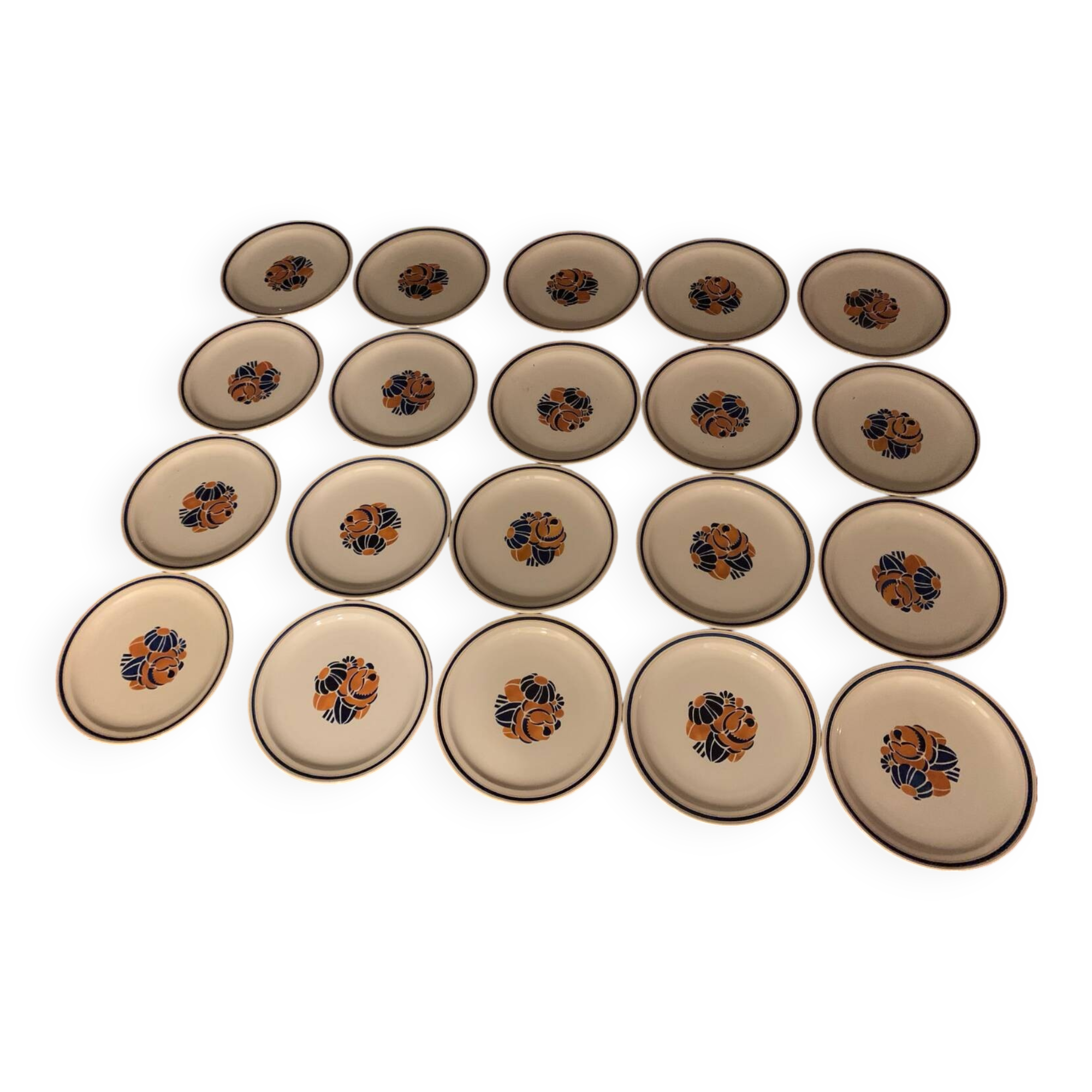 Lot of Sarreguemines Plates, Master Edition, Auteuil Decor