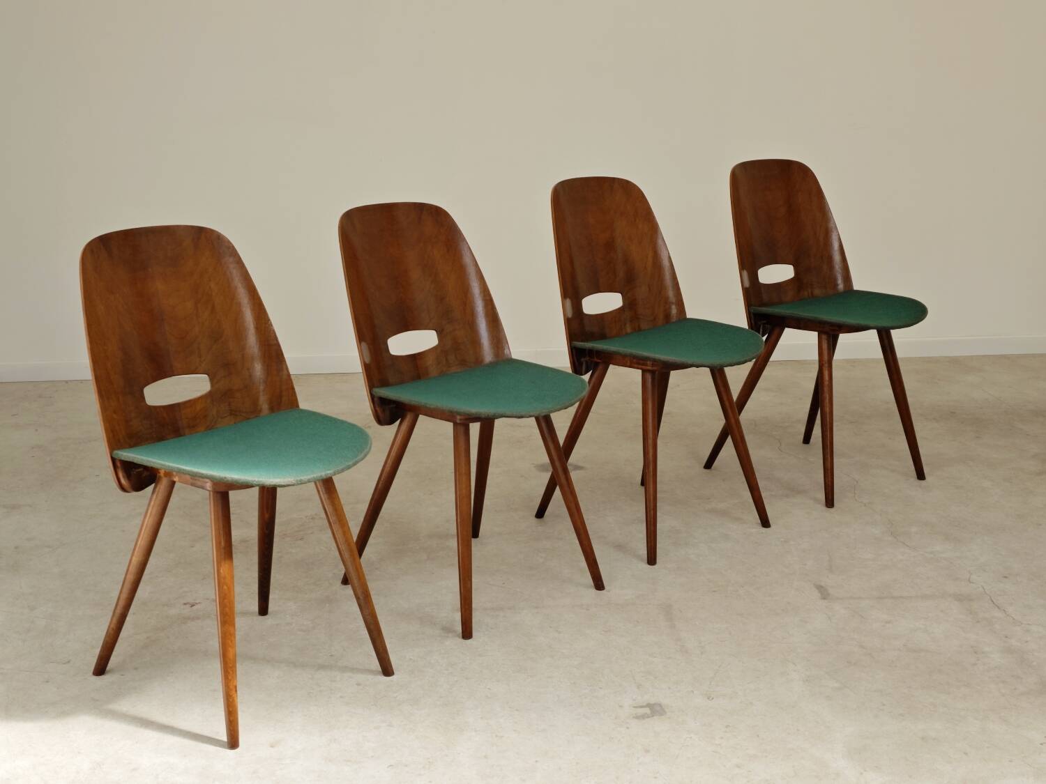 Set of 4 Lollipop chairs by Frantisek Jirak for Tatra 1960