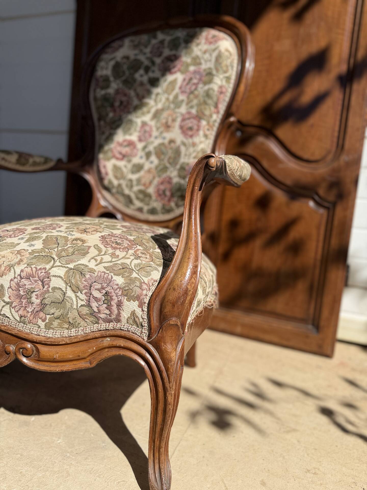 Antique Louis XV cabriolet armchair - floral fabric