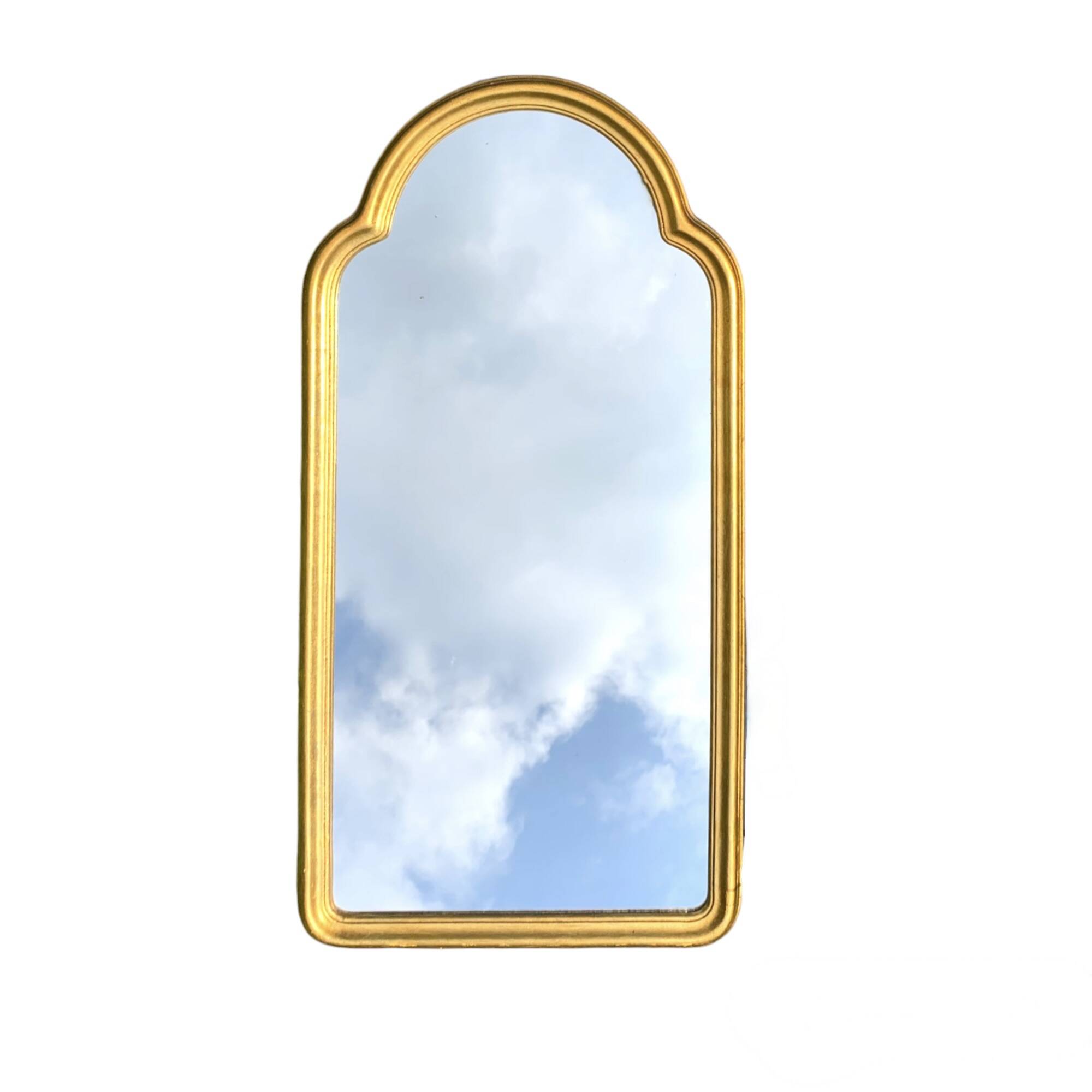 Grand miroir mural style arche en bois peint doré