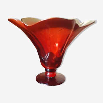 Tulip all in coral red glass vase