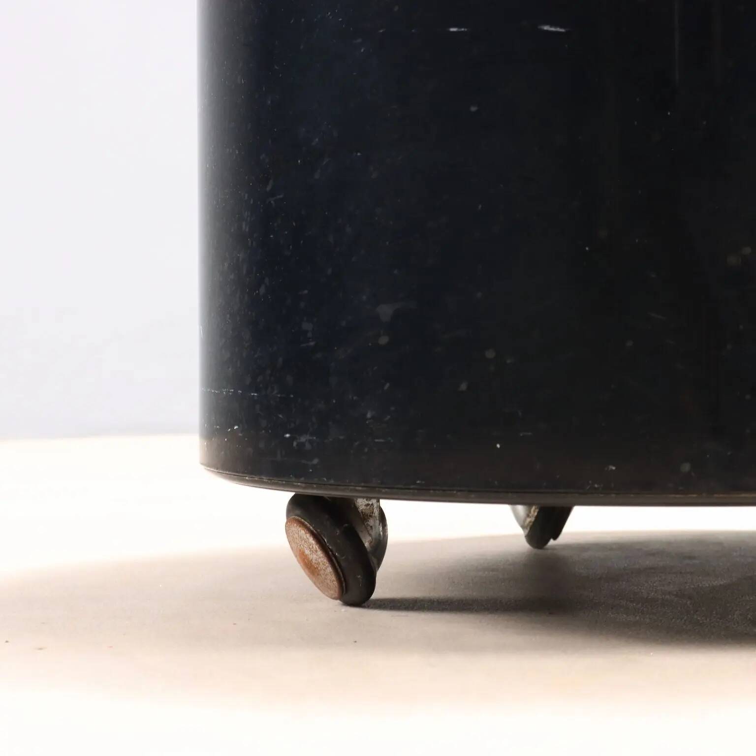 Giano-Giano-Vano bedside table, design E. Gismondi Schweinberger