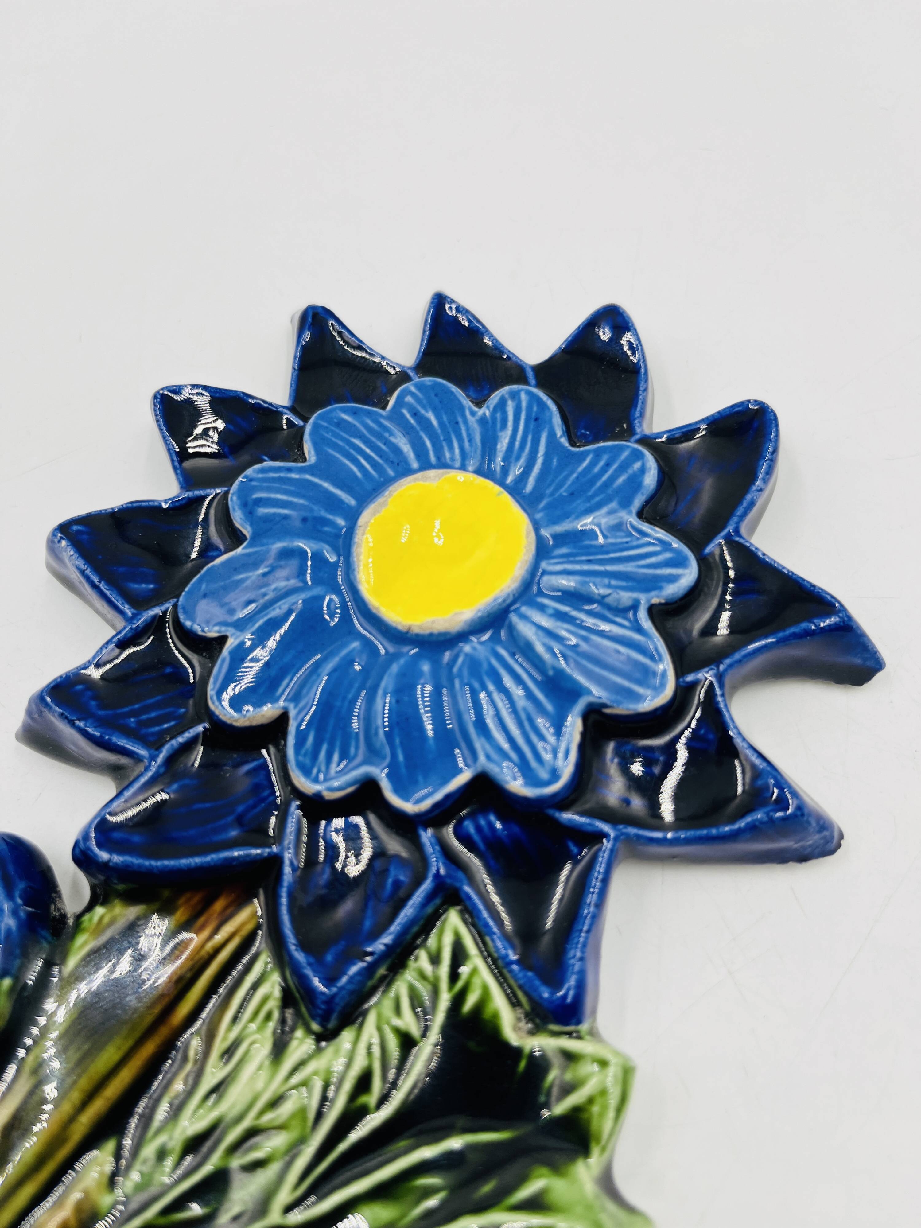 Flower hook wall hook in Belgian ceramic by André Bayer
