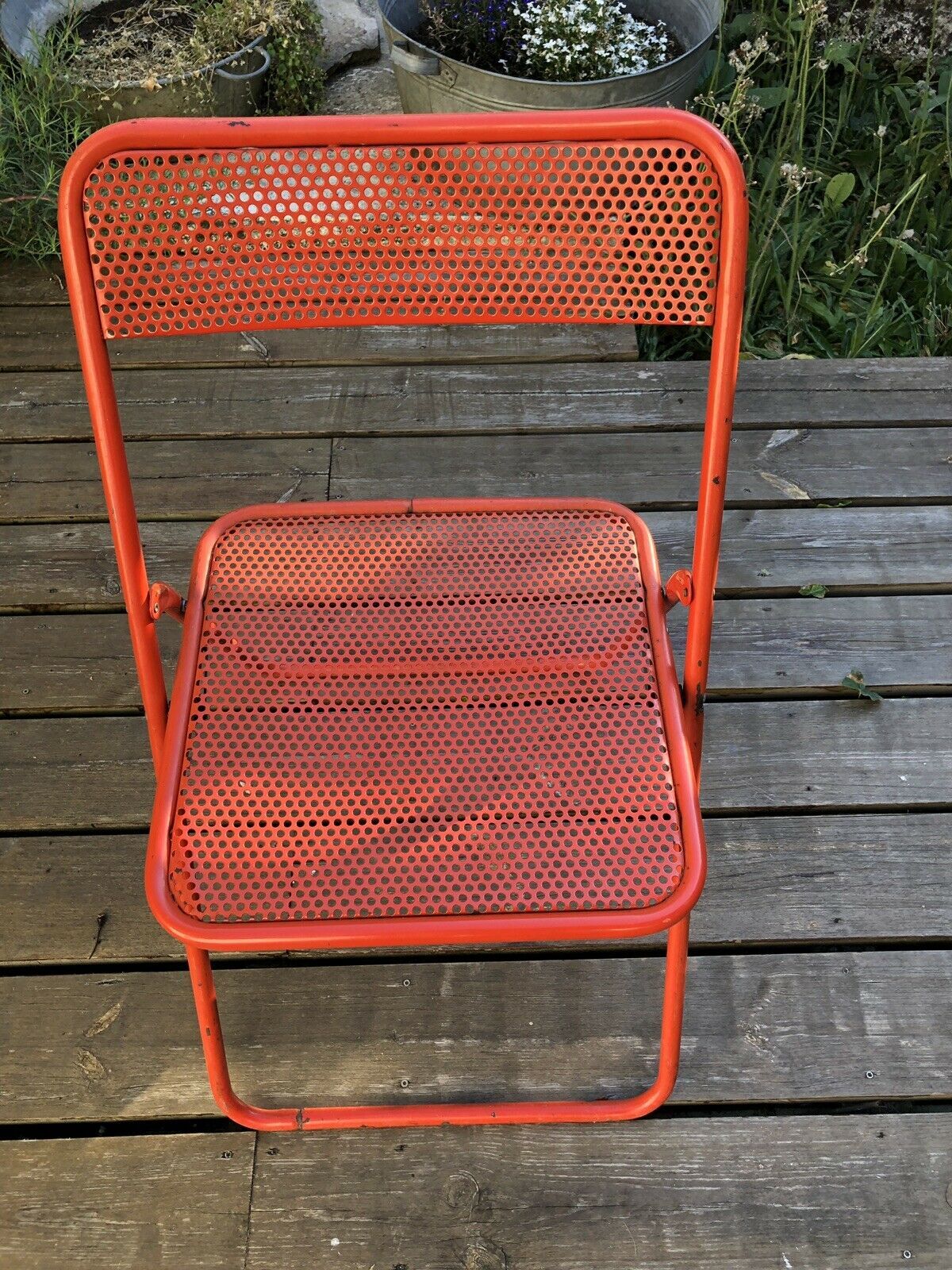 VINTAGE 70S FOLDING CHAIR, RED METAL, PERFORATED TOLE, POP