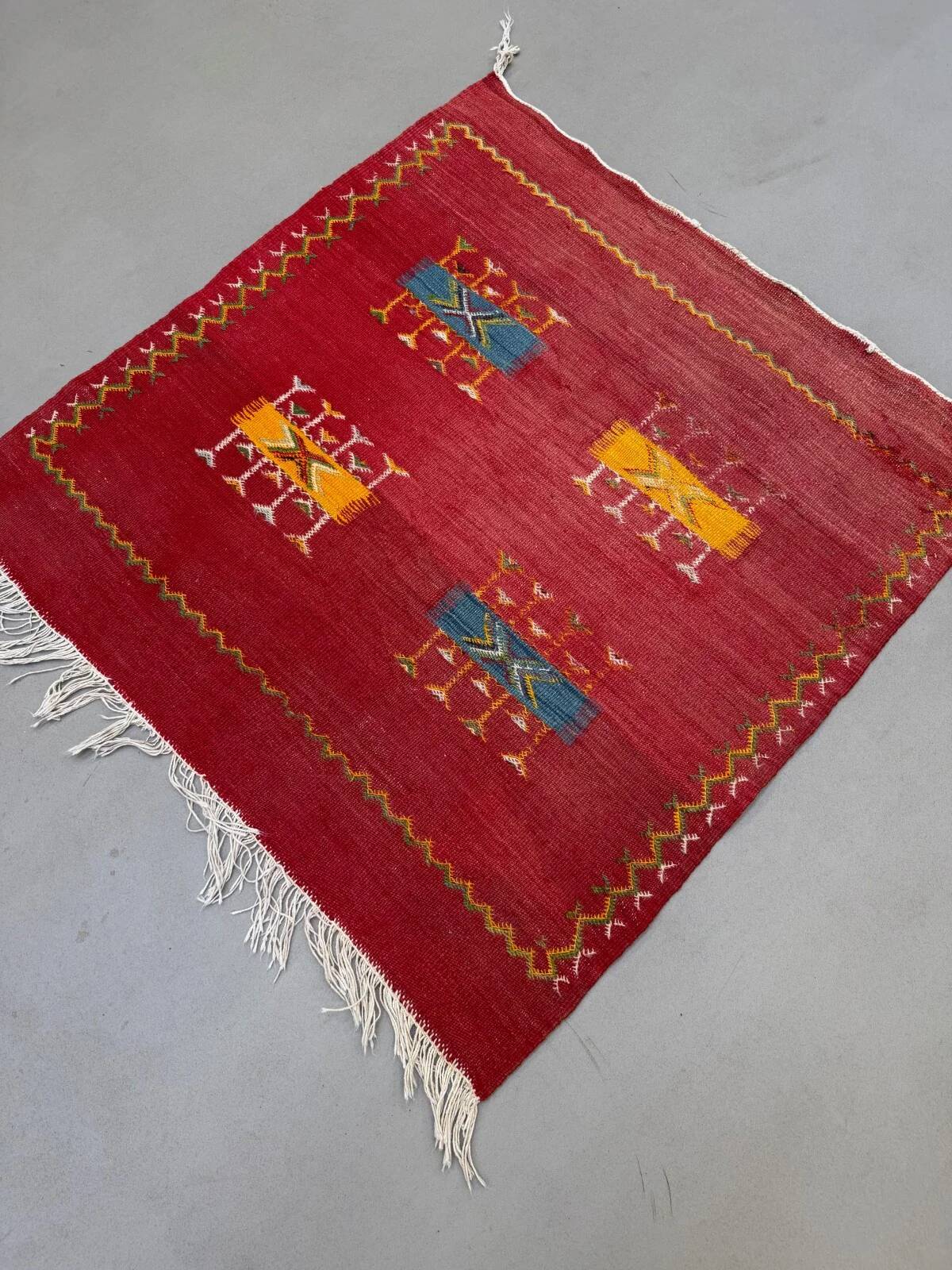 Vintage Moroccan square kilim 103x100 cm kelim wool rug medium 2524