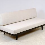 60s daybed