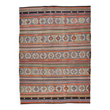 Traditional Oriental Carpet, Turkish Kilim Rug, 174x236 Cm