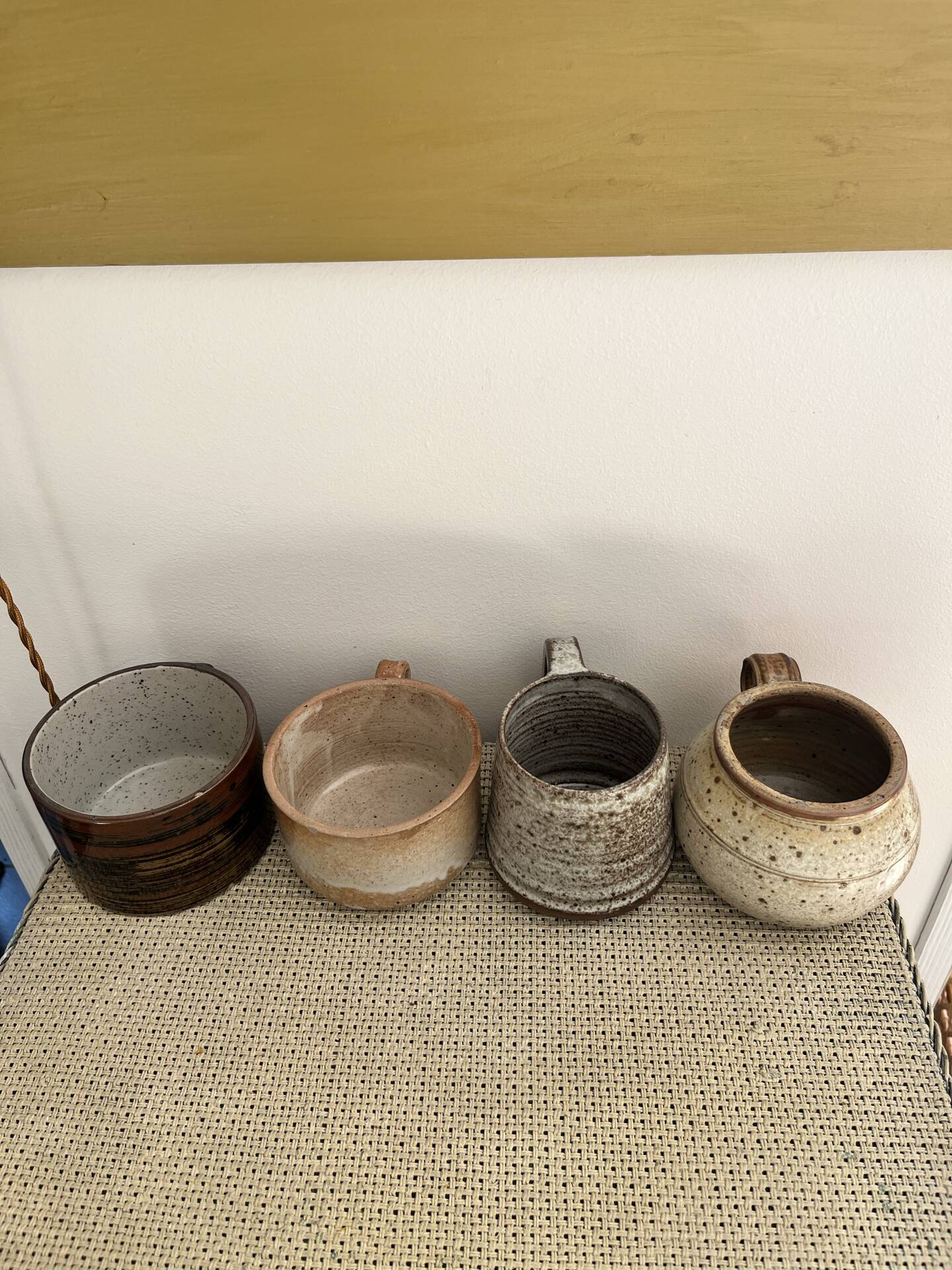 4 stoneware cups