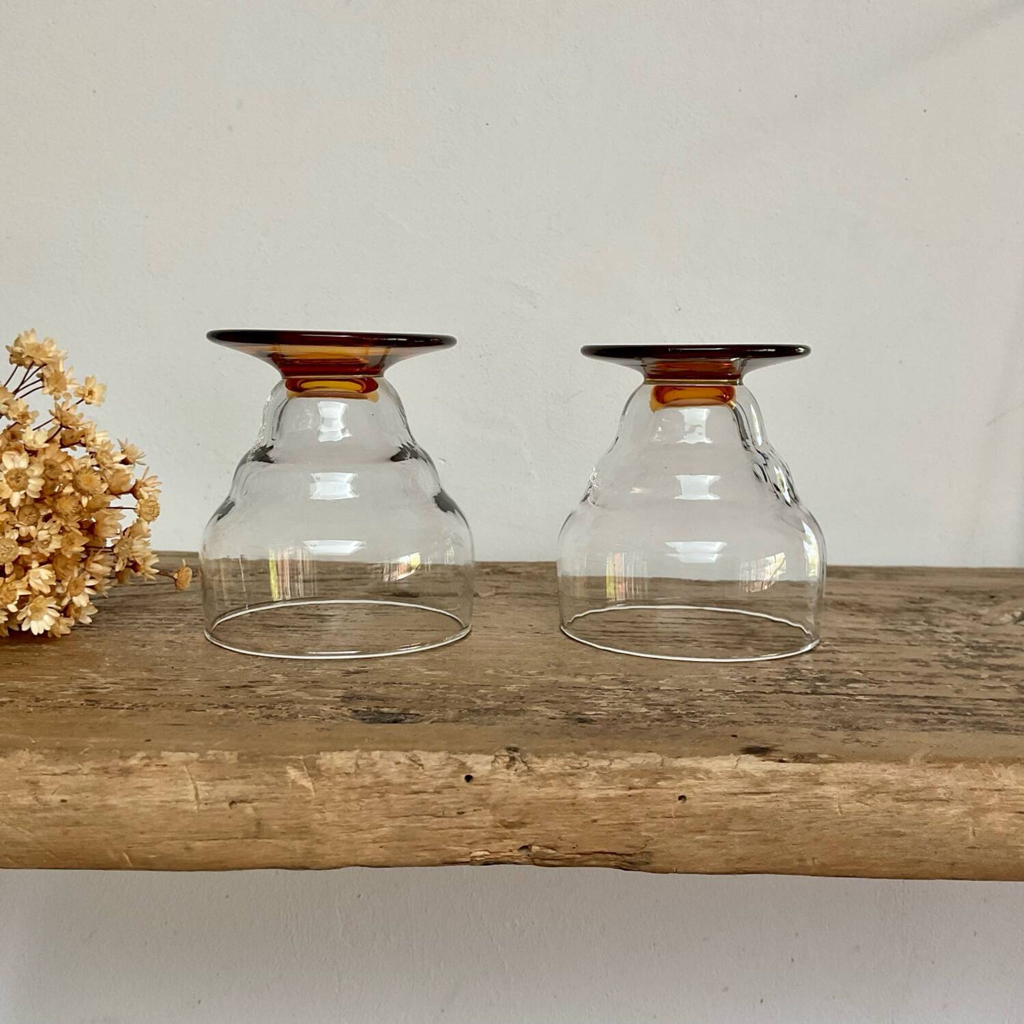 6 verres vintage aux pieds ambrés
