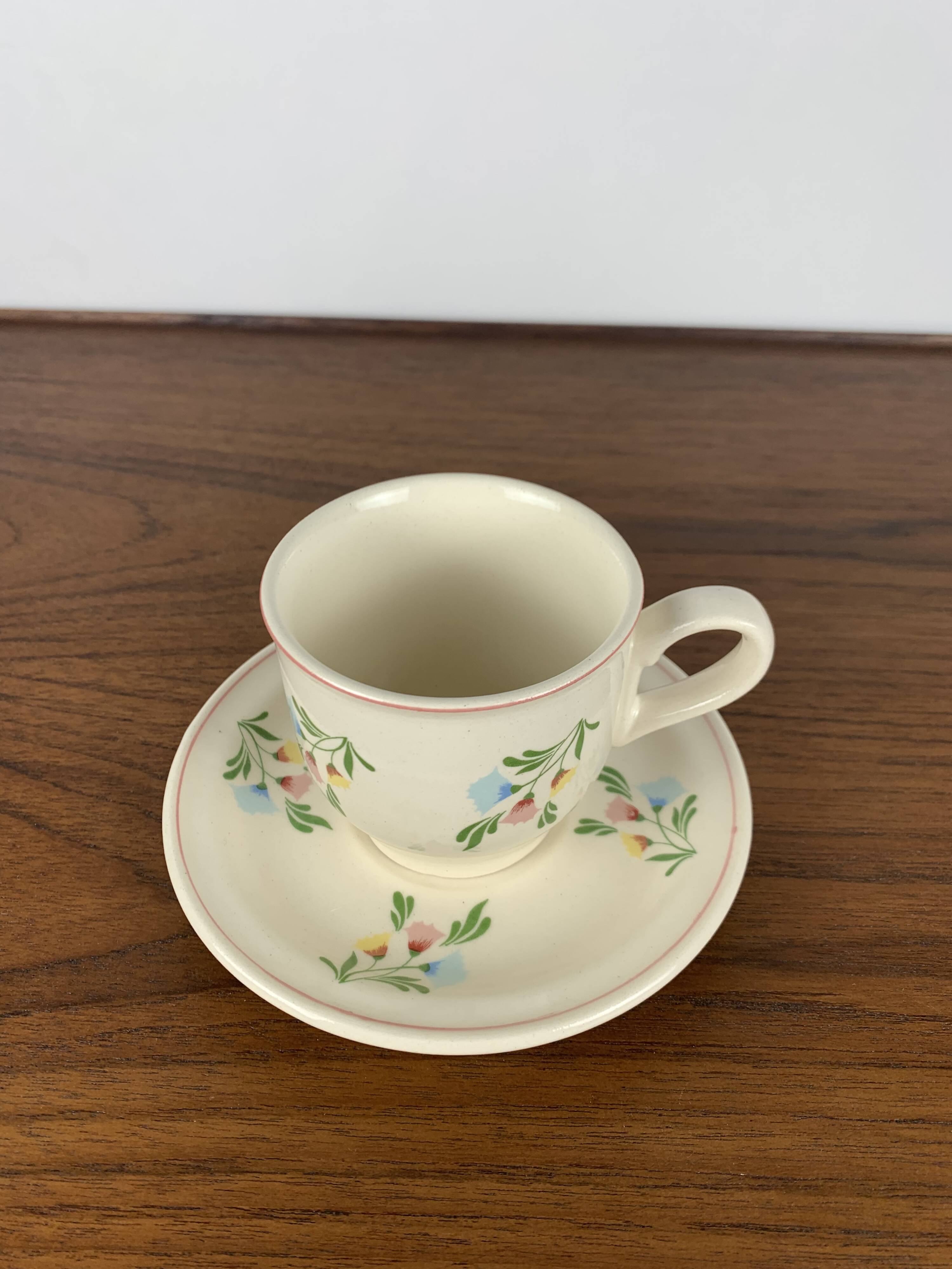 Set of 6 vintage cups + saucers, flower pattern, Germany