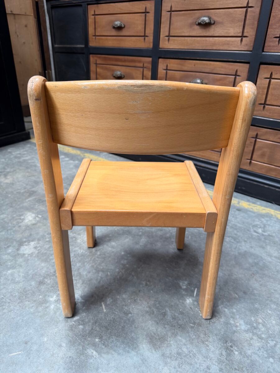 Set of 5 children's chairs from the 1960s.