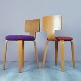 Ensemble de 2 chaises en contreplaqué par Cor Alons années 1950.