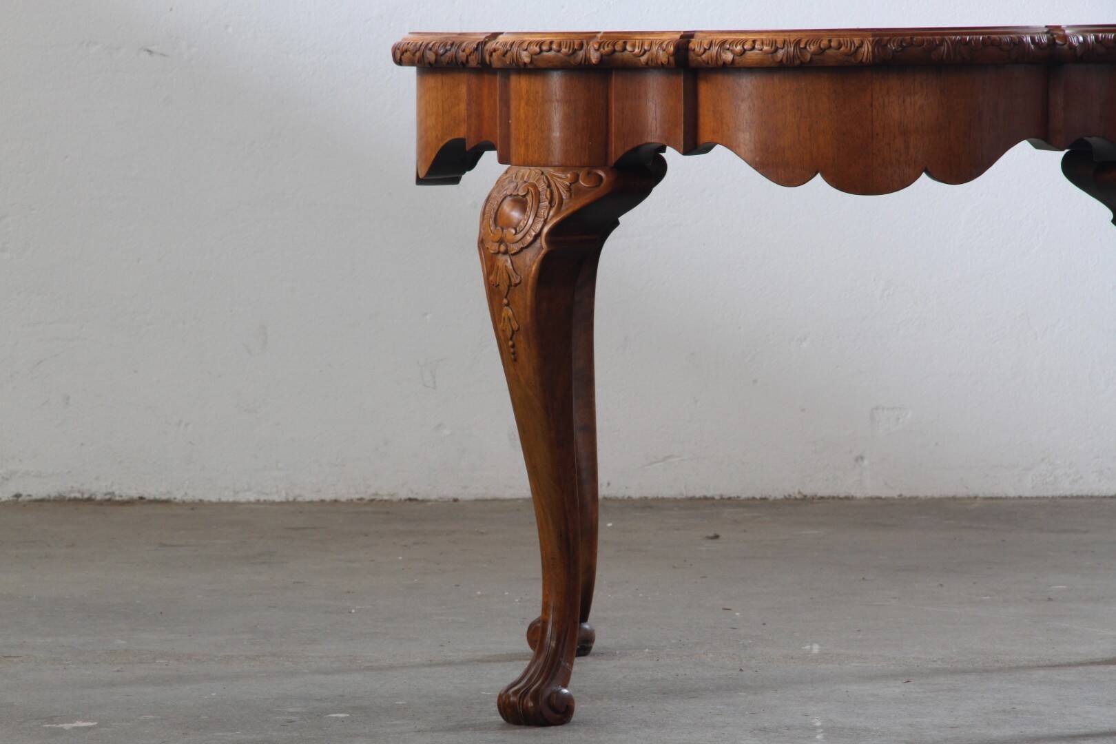 Vintage Figured Burr Walnut Pie Crust Coffee Table, 1920s