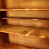 Buffet 2 pine bodies