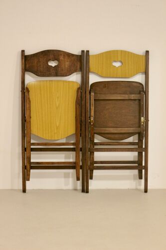 Paire de chaises pliantes vintage année 50 dossier sculpté
