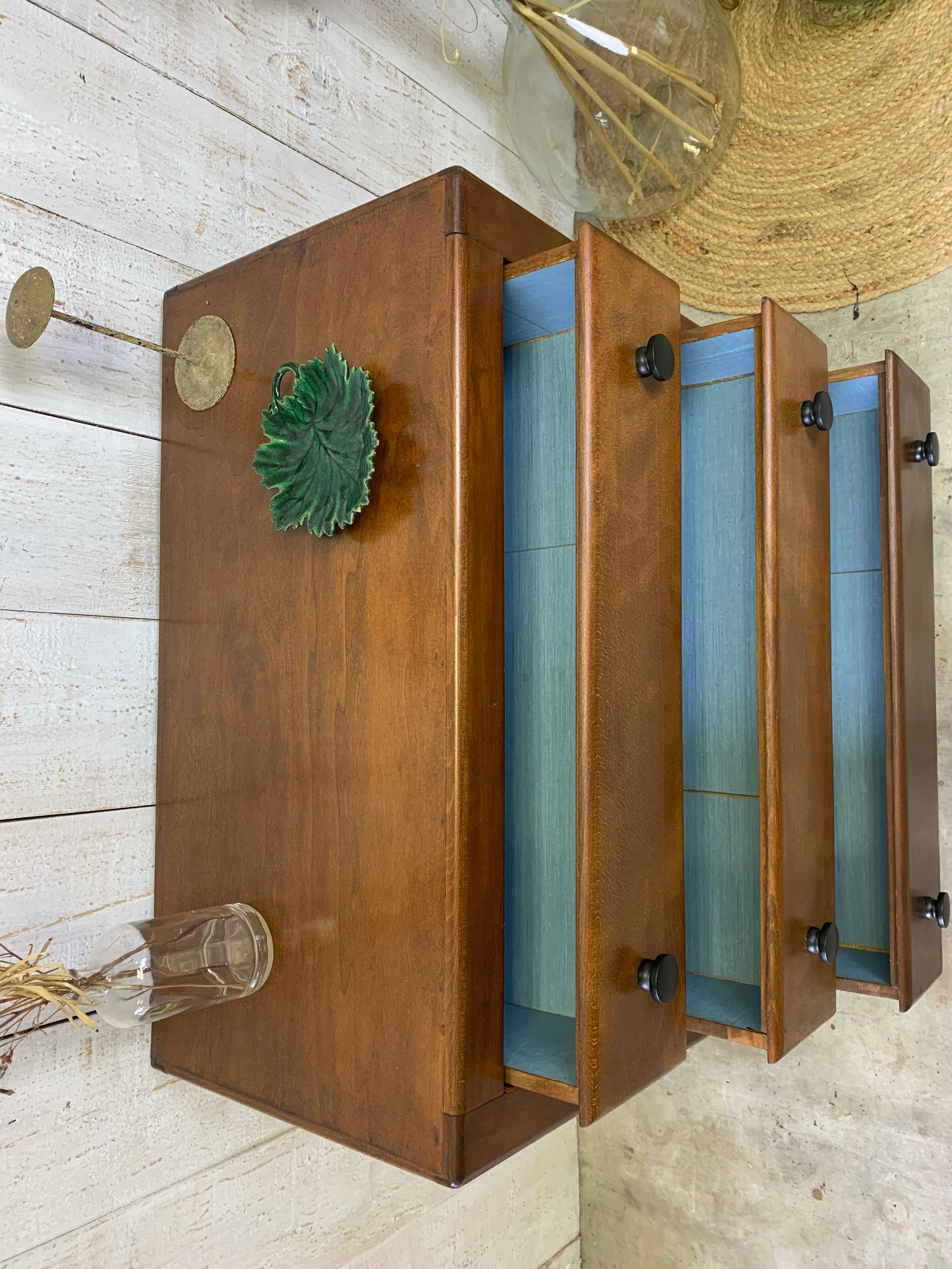 Commode vintage