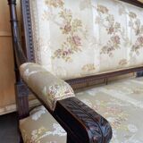 Canapé sculpté et tissu de style Louis XVI, 1900