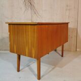 Desk with compass feet