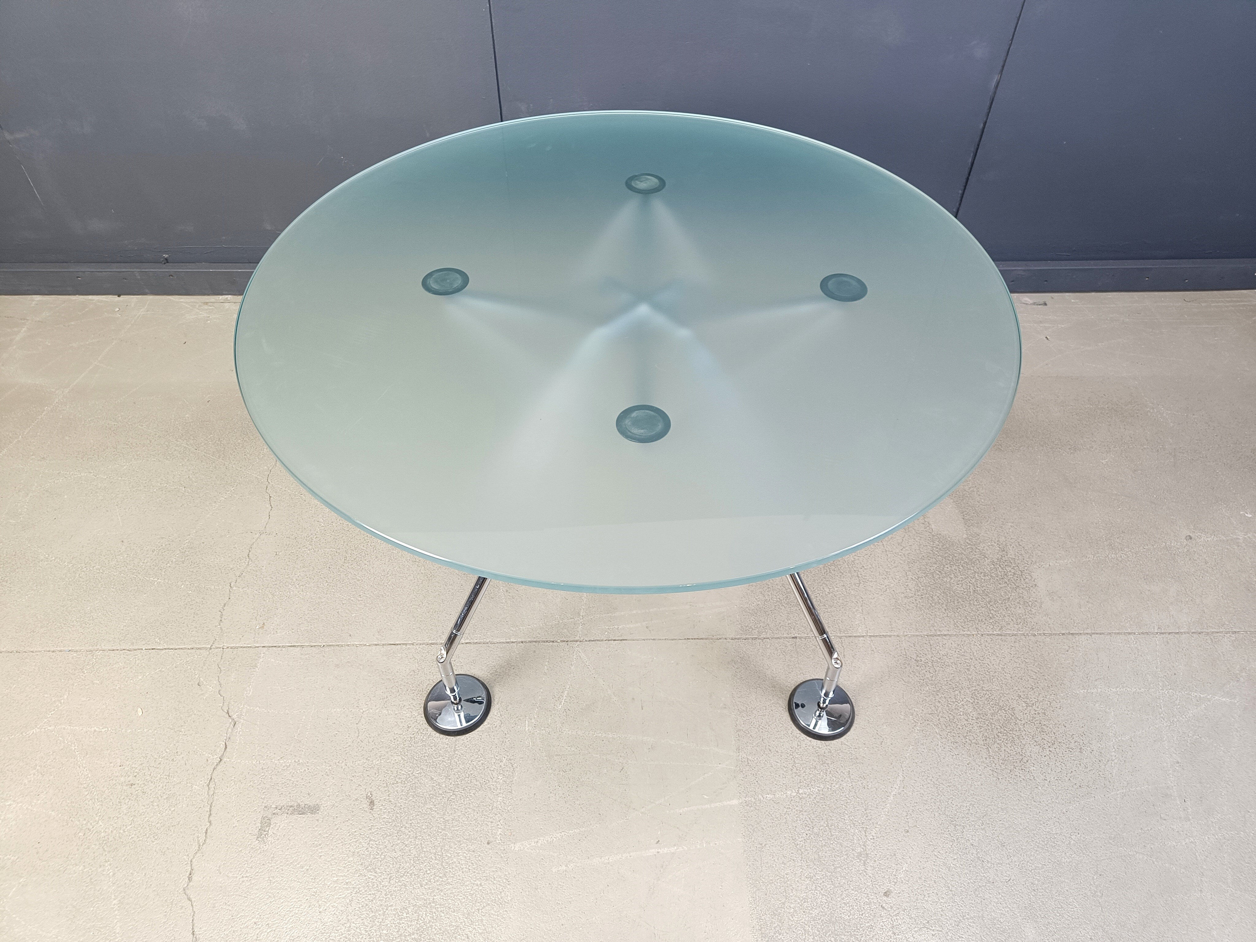 Nomos dining table by Norman Foster for Tecno, 1980s